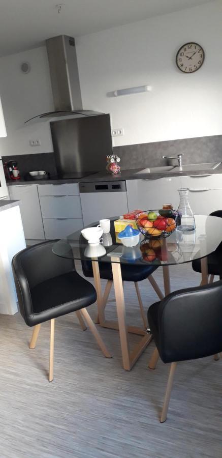 Appart Plein Centre, Balcon - 4 Personnes Седан Екстер'єр фото